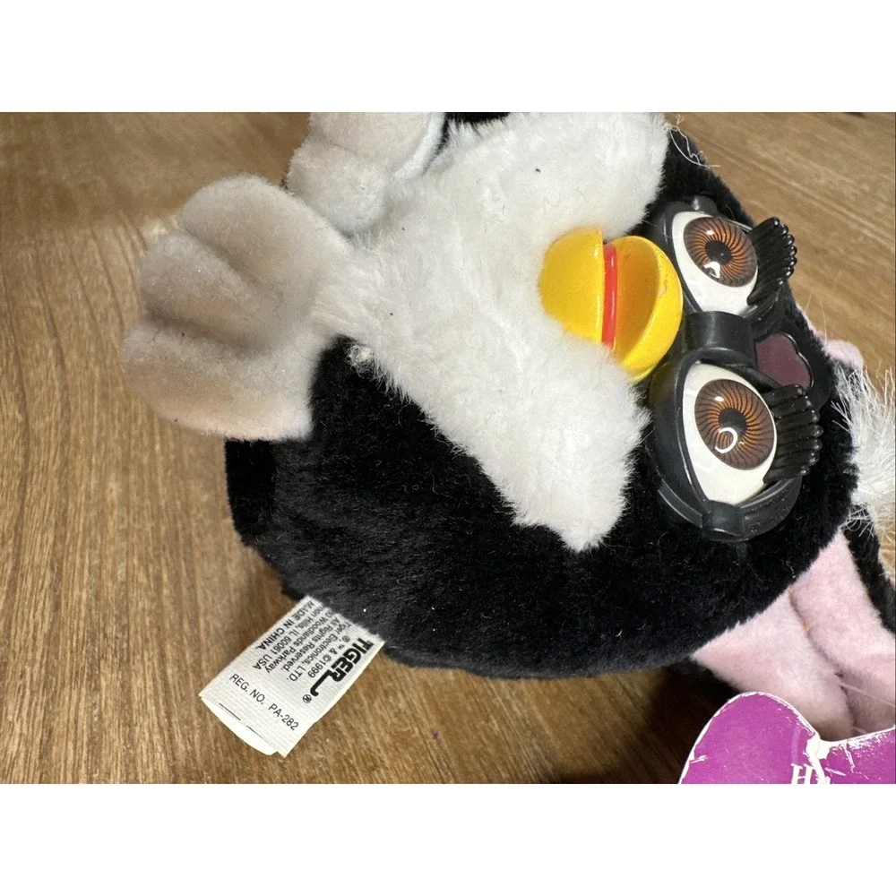 Vintage 1999 Furby Buddies Black‎ White No Hungry Beanbag Plush Tag 70-700 NWT